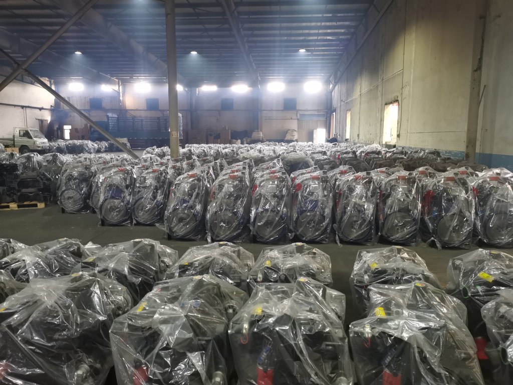 起底“三无”拖拉机产销链：出口掩内销，监管如虚设